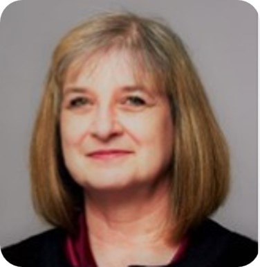 Headshot of Amanda Hale