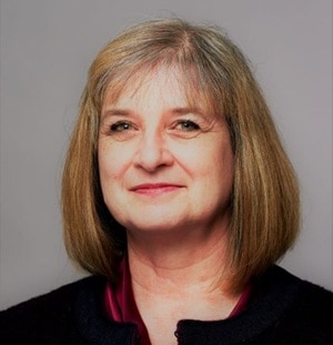 Headshot of Amanda Hale